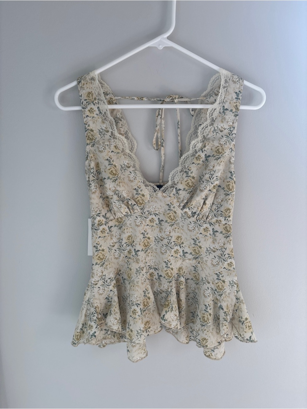 PacSun Cream Floral Lace V-Neck Peplum tank top